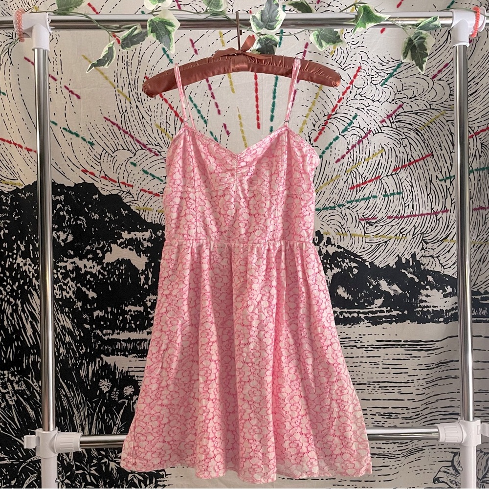 3/$35 ✨ AERO Hot pink lace dress